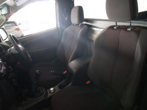 Isuzu D-Max 250 4x4 Hi-Ride - Image 6