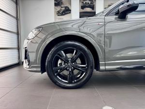 Audi Q3 40TFSI quattro S line - Image 3
