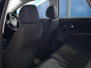 Volkswagen Polo sedan 1.6 Comfortline - Image 14