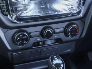 Isuzu D-Max 1.9TD double cab L auto - Image 10