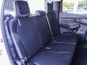Isuzu D-Max 1.9TD double cab L auto - Image 8