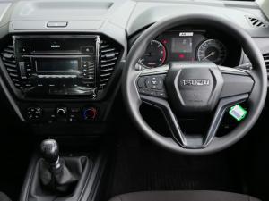 Isuzu D-Max 1.9TD double cab L manual - Image 5
