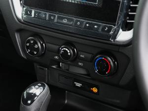 Isuzu D-Max 1.9TD double cab LS auto - Image 16
