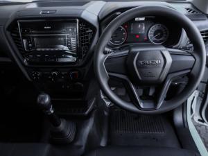 Isuzu D-Max 1.9TD single cab - Image 10