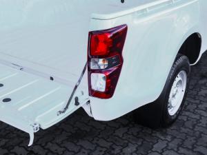 Isuzu D-Max 1.9TD single cab - Image 18