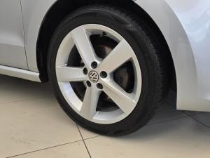 Volkswagen Polo Vivo hatch 1.6 Highline - Image 9