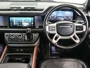 Land Rover Defender 110 D240 HSE - Image 9