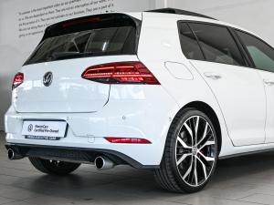 Volkswagen Golf GTI - Image 10
