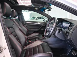 Volkswagen Golf GTI - Image 14