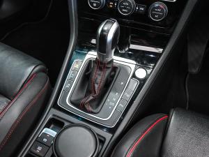 Volkswagen Golf GTI - Image 20