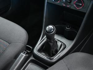 Volkswagen Polo Vivo hatch 1.4 Trendline - Image 11