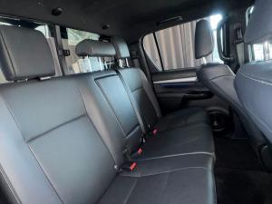 Toyota Hilux 2.8GD-6 48V double cab Legend - Image 12