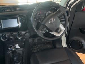 Toyota Hilux 2.4GD-6 double cab SR - Image 13