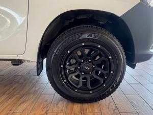 Toyota Hilux 2.4GD-6 double cab SR - Image 9