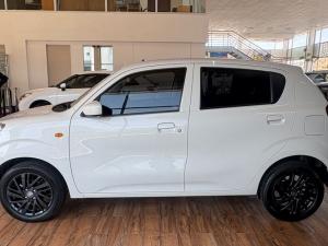Toyota Vitz 1.0 XR auto - Image 4