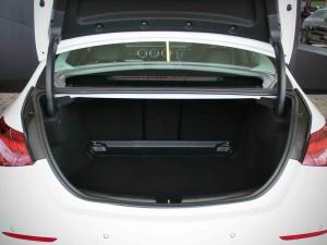 Mercedes-Benz C-Class C220d Avantgarde - Image 14