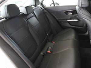 Mercedes-Benz C-Class C220d Avantgarde - Image 20