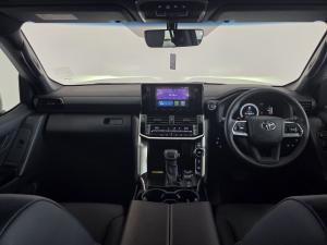 Toyota Land Cruiser 300 3.3D GX-R - Image 6
