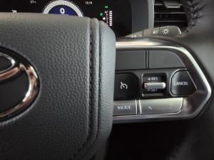 Toyota Land Cruiser 300 3.3D GX-R - Image 10