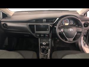 Toyota Corolla Quest 1.8 Plus manual - Image 6