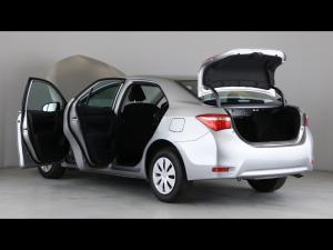 Toyota Corolla Quest 1.8 Plus manual - Image 10