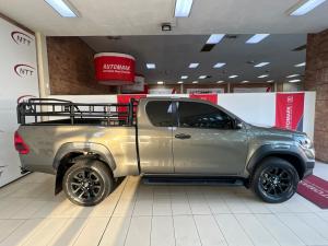 Toyota Hilux 2.8GD-6 Xtra cab Legend auto - Image 3