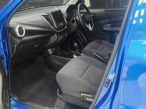 Toyota Vitz 1.0 XR manual - Image 7