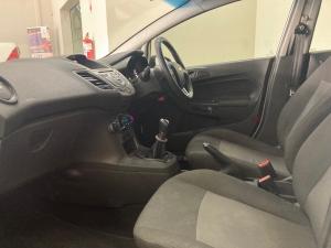 Ford Fiesta 5-door 1.4 Ambiente (aircon+audio) - Image 13