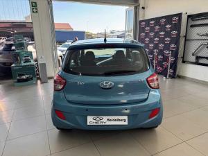 Hyundai i10 1.25 GLS/FLUID automatic - Image 4