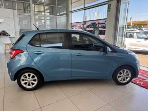 Hyundai i10 1.25 GLS/FLUID automatic - Image 6