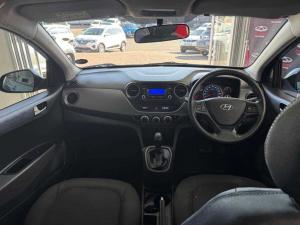 Hyundai i10 1.25 GLS/FLUID automatic - Image 7