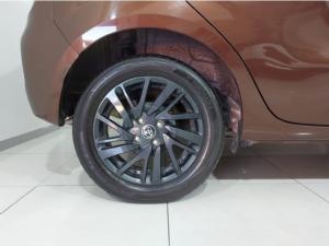 Toyota Vitz 1.0 XR manual - Image 8