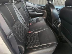 Nissan Navara 2.5DDTi double cab LE Plus - Image 7