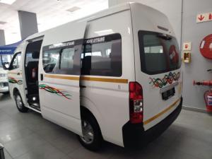 Foton Asambe 2.4i taxi 16-seater - Image 4