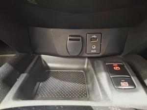 Nissan X-Trail 2.5 4x4 Tekna - Image 11