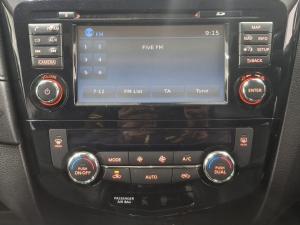 Nissan X-Trail 2.5 4x4 Tekna - Image 9