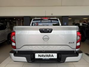 Nissan Navara 2.5DDTi double cab LE 4x4 - Image 6