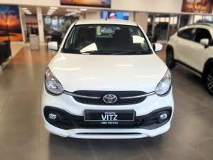 Toyota Vitz 1.0 XR manual - Image 2