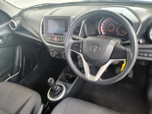 Toyota Vitz 1.0 XR manual - Image 5