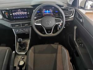 Volkswagen Polo hatch 1.0TSI Life manual - Image 14