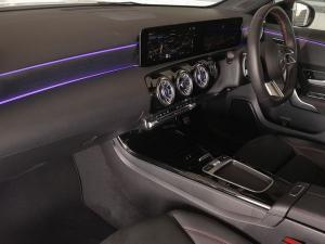 Mercedes-Benz A-Class A200 hatch Progressive - Image 10