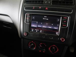 Volkswagen Polo Vivo hatch 1.4 Comfortline - Image 15