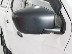 Nissan Navara 2.5DDTi double cab SE Plus 4x4 - Image 13