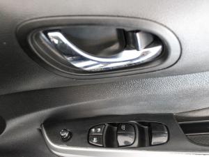 Nissan Navara 2.5DDTi double cab SE Plus 4x4 - Image 14