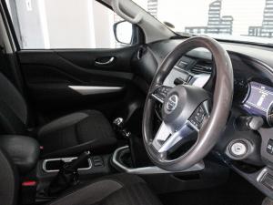 Nissan Navara 2.5DDTi double cab SE Plus 4x4 - Image 17