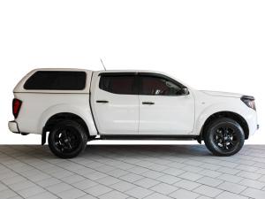Nissan Navara 2.5DDTi double cab SE Plus 4x4 - Image 18