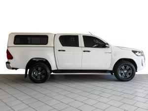Toyota Hilux 2.4GD-6 double cab 4x4 Raider manual - Image 6