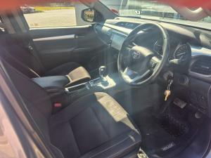 Toyota Hilux 2.8GD-6 double cab 4x4 Raider auto - Image 9