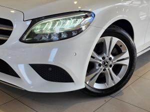 Mercedes-Benz C-Class C180 - Image 14