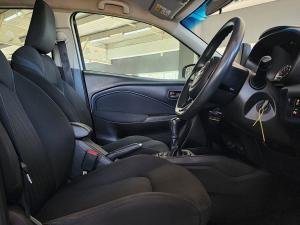 Toyota Starlet 1.5 Xi - Image 9